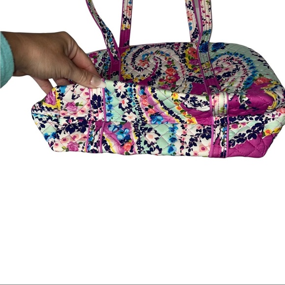 VERA BRADLEY RETIRED Wildflower Paisley Iconic Small Vera Tote - Picture 7 of 8
